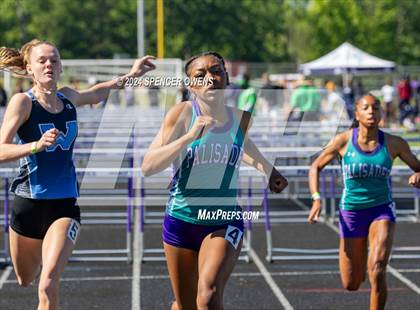 Thumbnail 3 in NCHSAA 4A West Regional Championships photogallery.