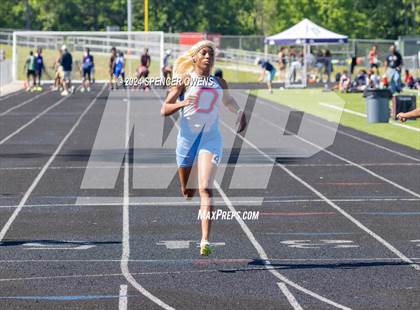 Thumbnail 2 in NCHSAA 4A West Regional Championships photogallery.