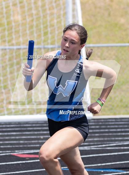 Thumbnail 2 in NCHSAA 4A West Regional Championships photogallery.