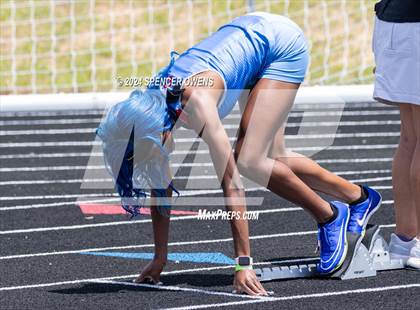 Thumbnail 2 in NCHSAA 4A West Regional Championships photogallery.