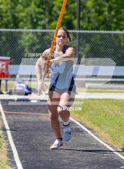 Thumbnail 3 in NCHSAA 4A West Regional Championships photogallery.
