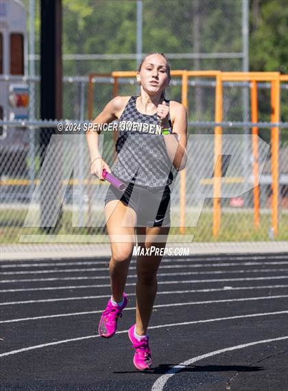 Thumbnail 3 in NCHSAA 4A West Regional Championships photogallery.