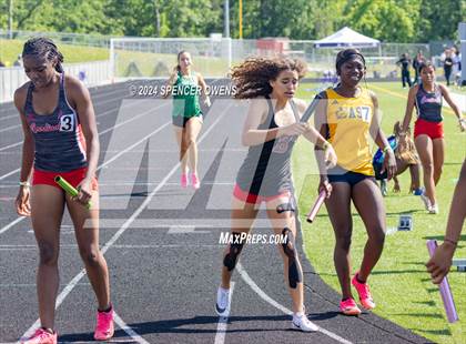 Thumbnail 3 in NCHSAA 4A West Regional Championships photogallery.