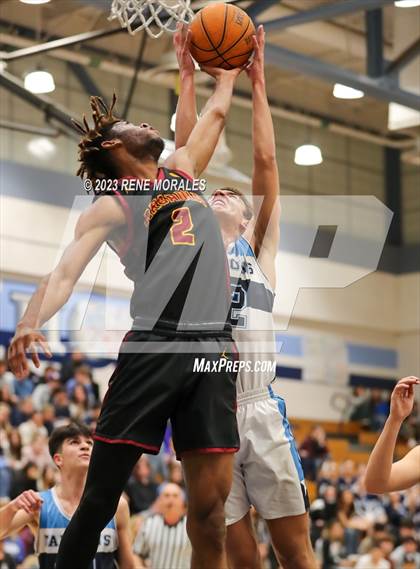 Thumbnail 1 in Arcadia vs Crescenta Valley photogallery.