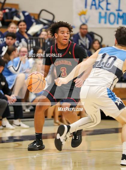 Thumbnail 3 in Arcadia vs Crescenta Valley photogallery.