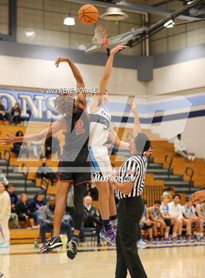Thumbnail 1 in Arcadia vs Crescenta Valley photogallery.