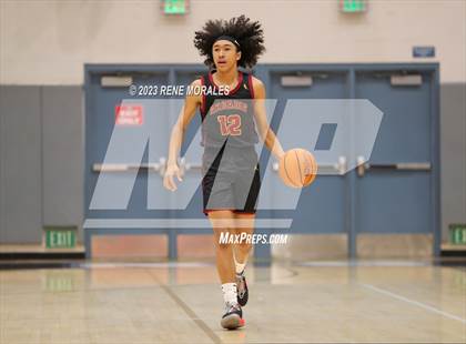 Thumbnail 1 in Arcadia vs Crescenta Valley photogallery.