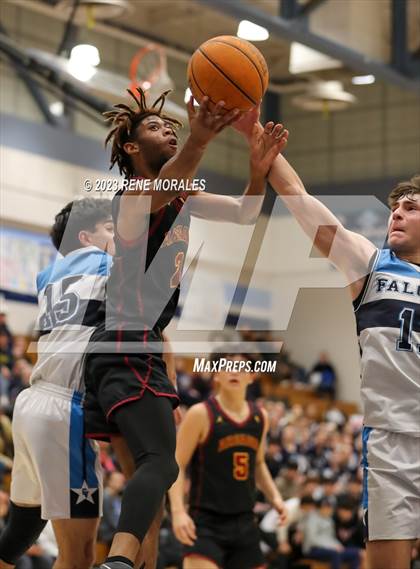 Thumbnail 1 in Arcadia vs Crescenta Valley photogallery.