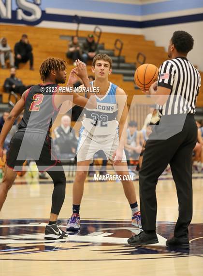 Thumbnail 2 in Arcadia vs Crescenta Valley photogallery.