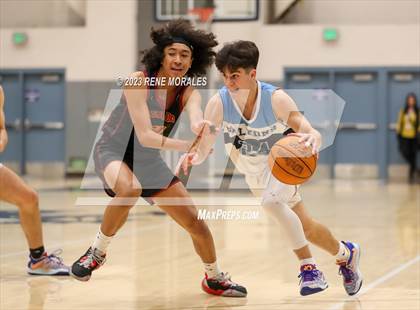 Thumbnail 1 in Arcadia vs Crescenta Valley photogallery.