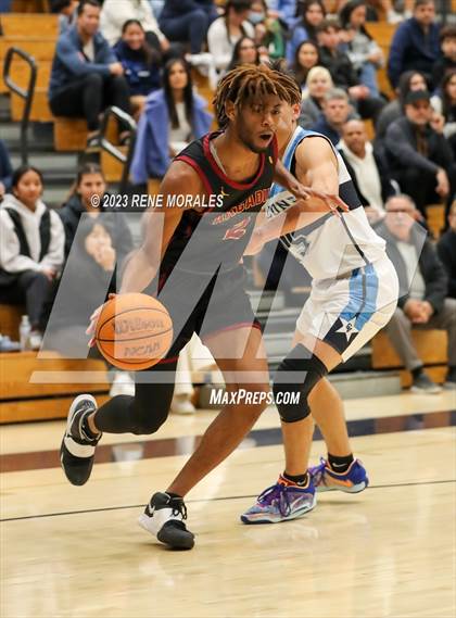Thumbnail 3 in Arcadia vs Crescenta Valley photogallery.