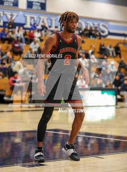 Thumbnail 3 in Arcadia vs Crescenta Valley photogallery.