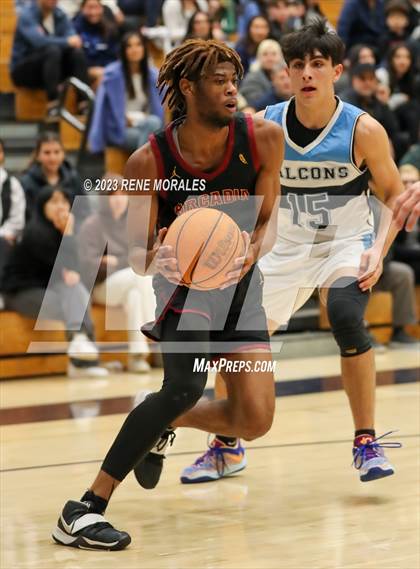 Thumbnail 2 in Arcadia vs Crescenta Valley photogallery.
