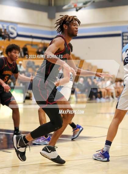 Thumbnail 1 in Arcadia vs Crescenta Valley photogallery.
