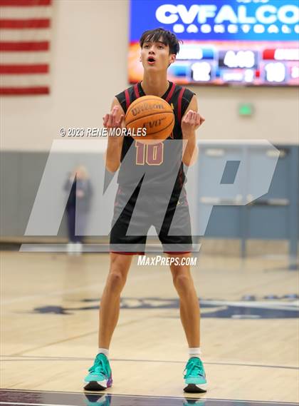 Thumbnail 2 in Arcadia vs Crescenta Valley photogallery.