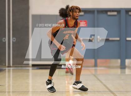 Thumbnail 2 in Arcadia vs Crescenta Valley photogallery.