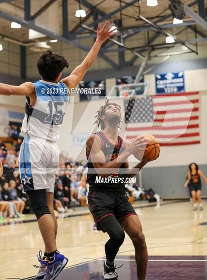Thumbnail 3 in Arcadia vs Crescenta Valley photogallery.