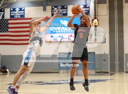 Thumbnail 3 in Arcadia vs Crescenta Valley photogallery.