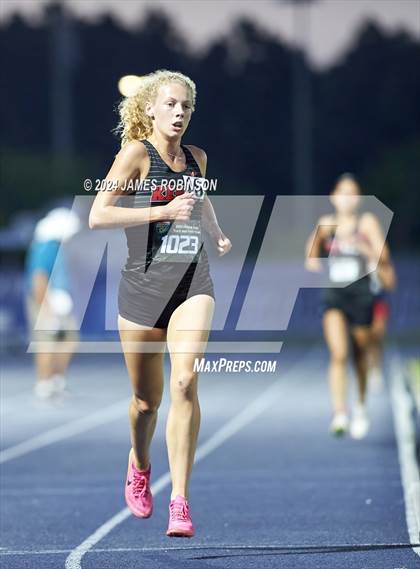Thumbnail 3 in FHSAA 2A Finals (3200 Meters) photogallery.