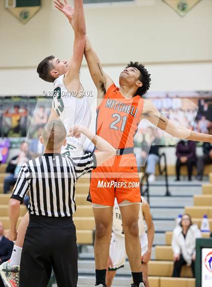 Thumbnail 3 in Mitchell @ Falcon photogallery.