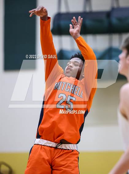 Thumbnail 3 in Mitchell @ Falcon photogallery.