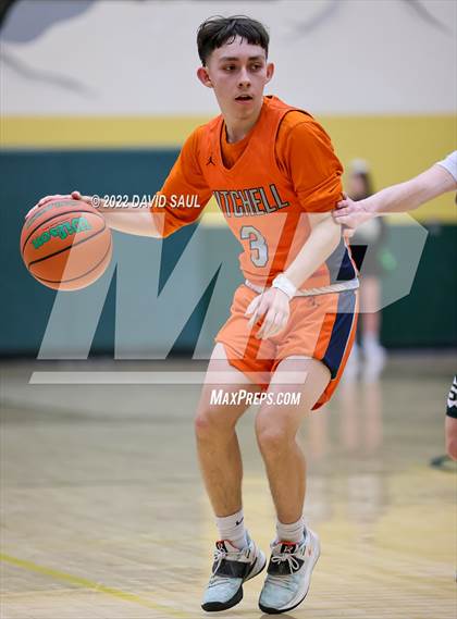 Thumbnail 3 in Mitchell @ Falcon photogallery.