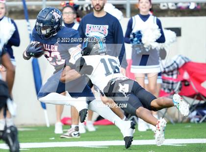 Thumbnail 2 in North Crowley vs Allen (UIL 6A D1 Quarterfinal playoff) photogallery.