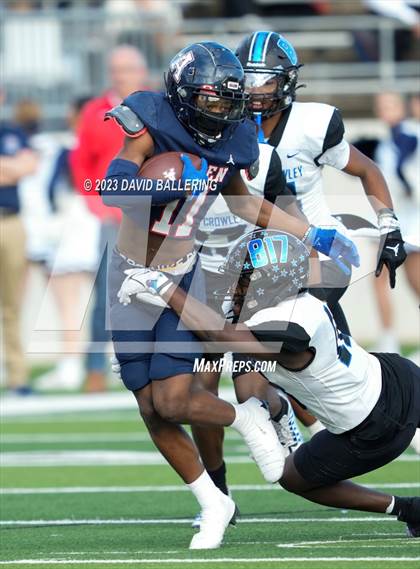 Thumbnail 1 in North Crowley vs Allen (UIL 6A D1 Quarterfinal playoff) photogallery.