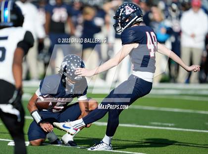 Thumbnail 3 in North Crowley vs Allen (UIL 6A D1 Quarterfinal playoff) photogallery.