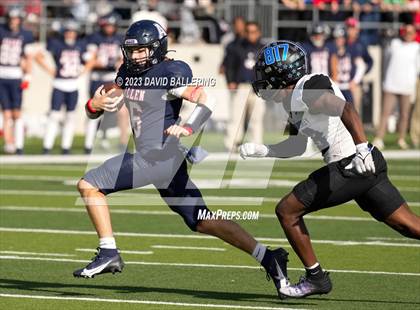 Thumbnail 2 in North Crowley vs Allen (UIL 6A D1 Quarterfinal playoff) photogallery.