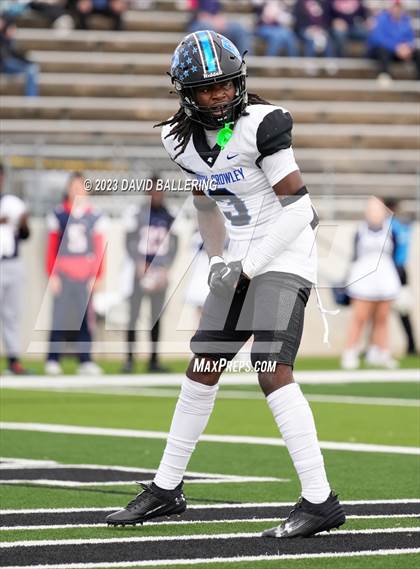 Thumbnail 2 in North Crowley vs Allen (UIL 6A D1 Quarterfinal playoff) photogallery.