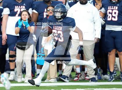 Thumbnail 1 in North Crowley vs Allen (UIL 6A D1 Quarterfinal playoff) photogallery.