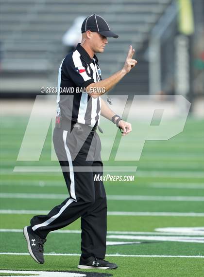 Thumbnail 2 in North Crowley vs Allen (UIL 6A D1 Quarterfinal playoff) photogallery.