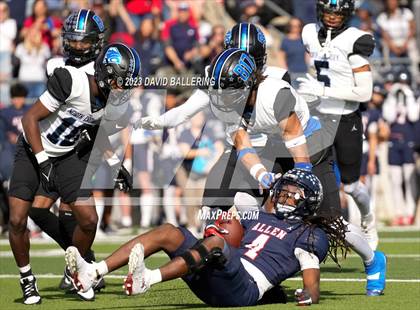 Thumbnail 3 in North Crowley vs Allen (UIL 6A D1 Quarterfinal playoff) photogallery.