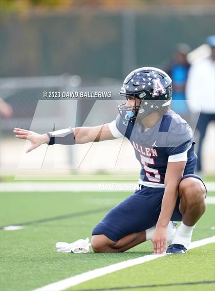 Thumbnail 2 in North Crowley vs Allen (UIL 6A D1 Quarterfinal playoff) photogallery.