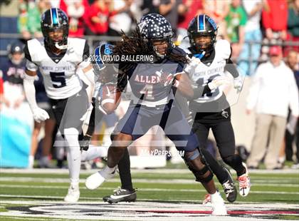 Thumbnail 3 in North Crowley vs Allen (UIL 6A D1 Quarterfinal playoff) photogallery.