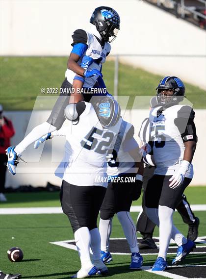 Thumbnail 1 in North Crowley vs Allen (UIL 6A D1 Quarterfinal playoff) photogallery.