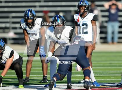 Thumbnail 3 in North Crowley vs Allen (UIL 6A D1 Quarterfinal playoff) photogallery.