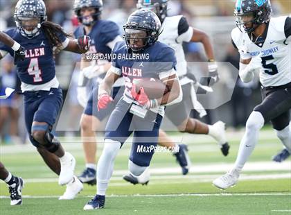 Thumbnail 2 in North Crowley vs Allen (UIL 6A D1 Quarterfinal playoff) photogallery.