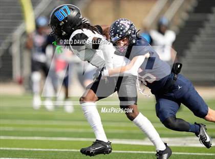 Thumbnail 2 in North Crowley vs Allen (UIL 6A D1 Quarterfinal playoff) photogallery.