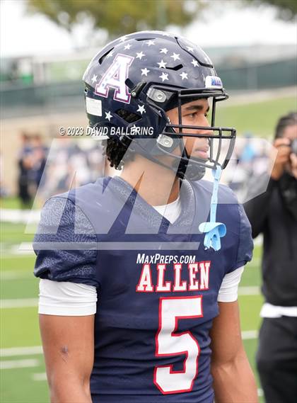 Thumbnail 3 in North Crowley vs Allen (UIL 6A D1 Quarterfinal playoff) photogallery.