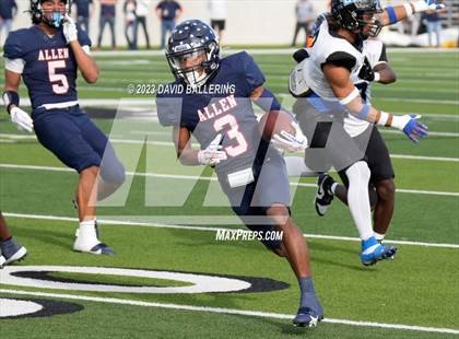 Thumbnail 3 in North Crowley vs Allen (UIL 6A D1 Quarterfinal playoff) photogallery.