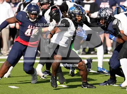 Thumbnail 3 in North Crowley vs Allen (UIL 6A D1 Quarterfinal playoff) photogallery.