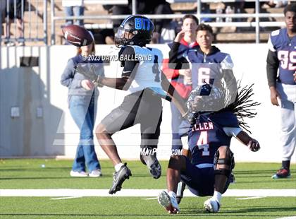 Thumbnail 3 in North Crowley vs Allen (UIL 6A D1 Quarterfinal playoff) photogallery.