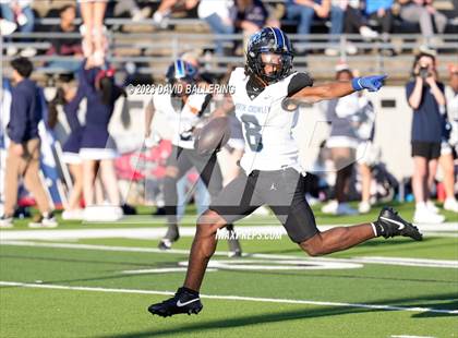Thumbnail 3 in North Crowley vs Allen (UIL 6A D1 Quarterfinal playoff) photogallery.
