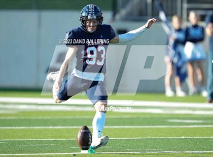 Thumbnail 3 in North Crowley vs Allen (UIL 6A D1 Quarterfinal playoff) photogallery.