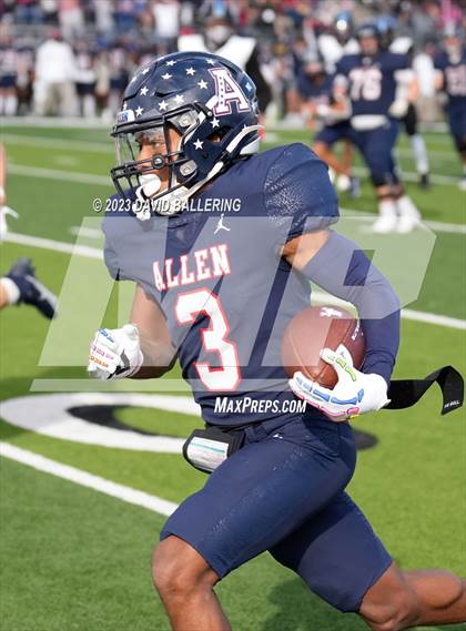 Thumbnail 2 in North Crowley vs Allen (UIL 6A D1 Quarterfinal playoff) photogallery.