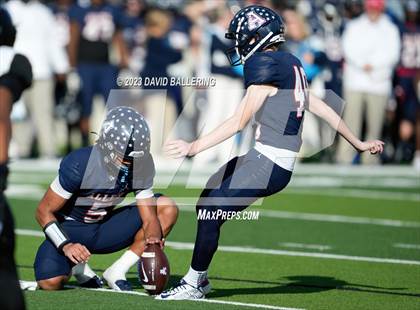 Thumbnail 2 in North Crowley vs Allen (UIL 6A D1 Quarterfinal playoff) photogallery.