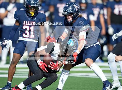 Thumbnail 2 in North Crowley vs Allen (UIL 6A D1 Quarterfinal playoff) photogallery.