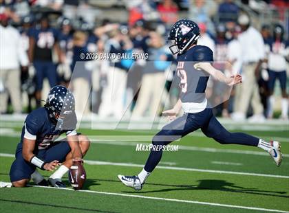 Thumbnail 3 in North Crowley vs Allen (UIL 6A D1 Quarterfinal playoff) photogallery.